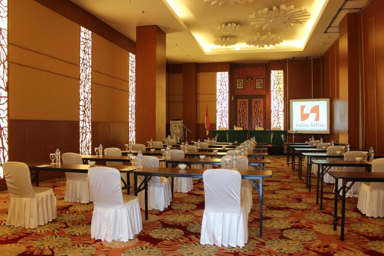 Swiss-Belinn Manyar Surabaya Exterior photo